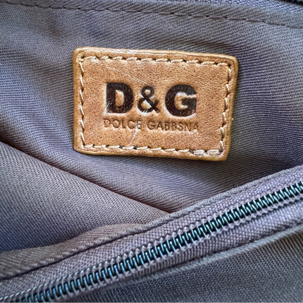 Dolce & Gabbana Large Leather Shoulder Bag with Logo Charms Distressed Brown - Picture 10 of 16